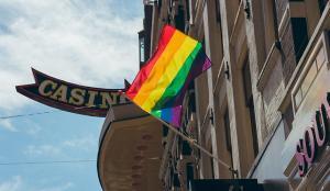 Lees meer over het artikel Kan je een casino bonus ontvangen bij Holland Casino?